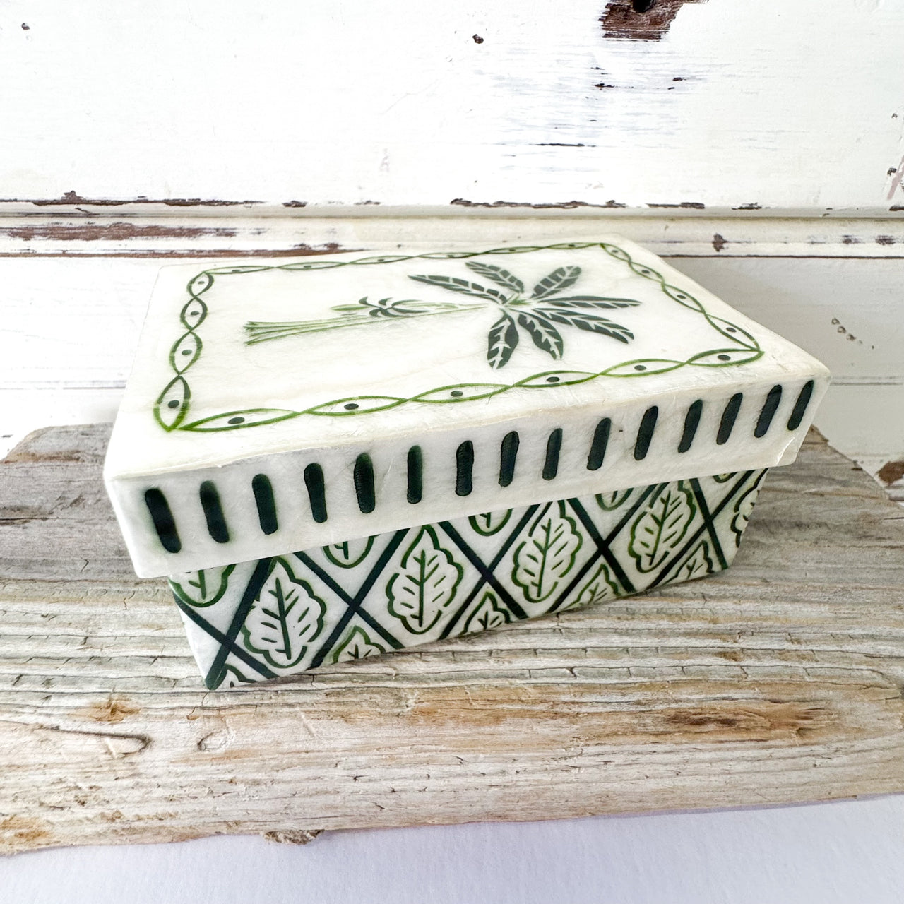 Atlantic Green Palm Box